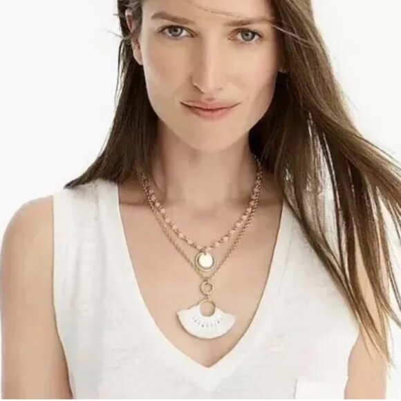 J. CREW Hand Knotted Tassel Necklace Vivid Lilac - Picture 3 of 6